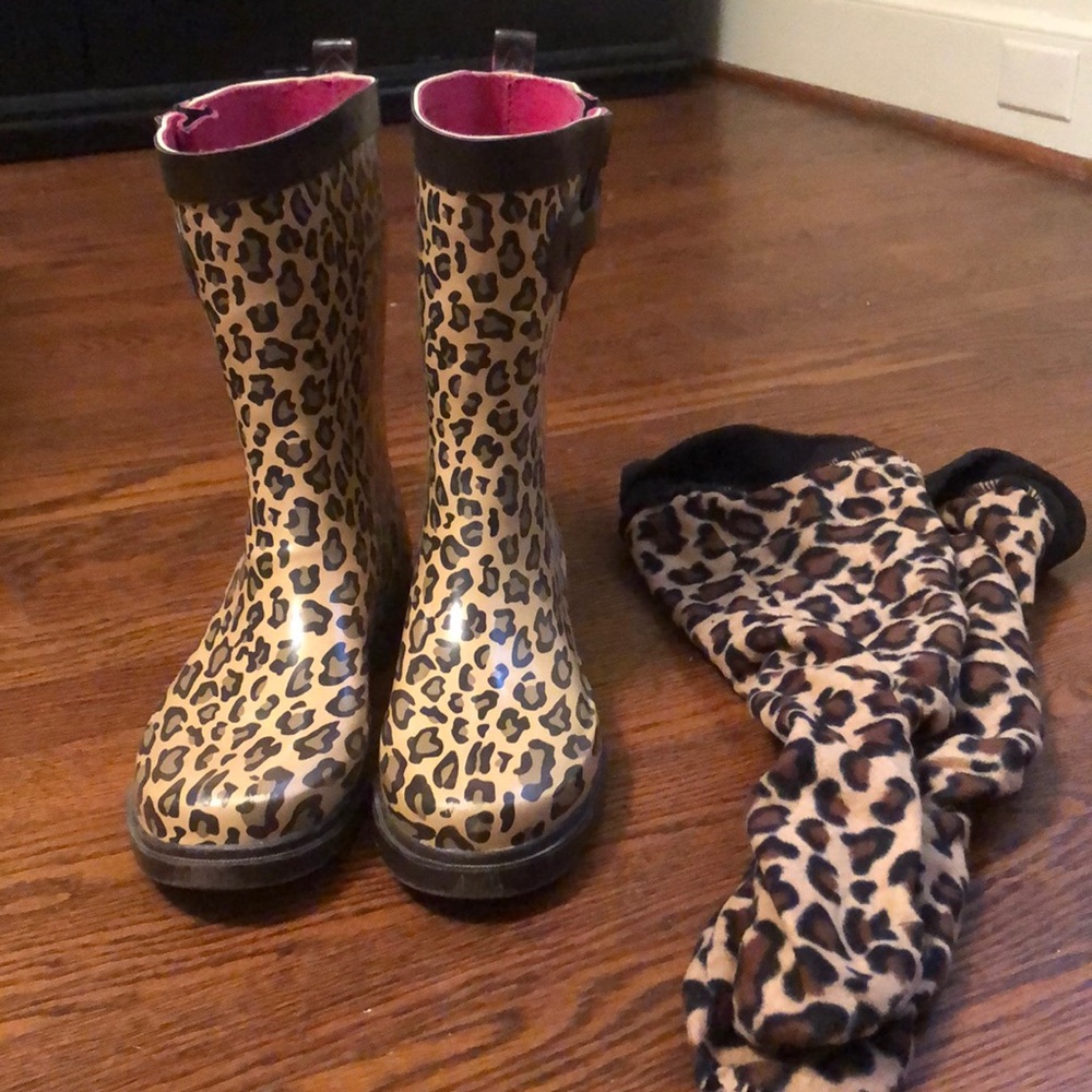 Rain boots